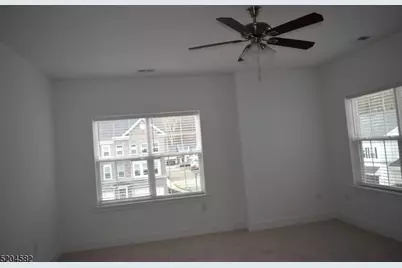 67 Veterans Way, Morris Plains, NJ 07950 - Photo 13