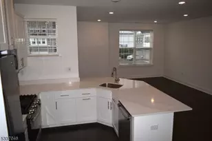 67 Veterans Wy, Morris Plains, NJ 07950 - Photo 5