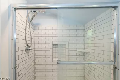 25 Lake Pochung Rd, Vernon, NJ 07461 - Photo 11