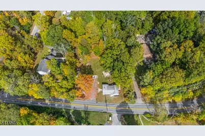 25 Lake Pochung Rd, Vernon, NJ 07461 - Photo 31