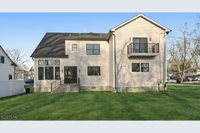 1 Breton Pl, Livingston, NJ 07039 - Photo 41