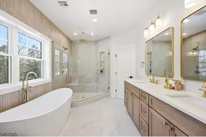 1 Breton Pl, Livingston, NJ 07039 - Photo 39