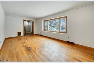 7 Manchester Dr, Hanover Township, NJ 07981 - Photo 5