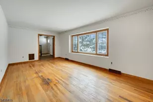 7 Manchester Dr, Hanover Township, NJ 07981 - Photo 5