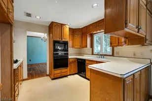 7 Manchester Dr, Hanover Township, NJ 07981 - Photo 9