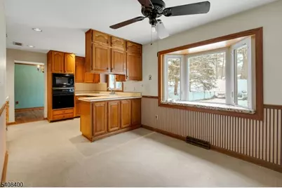 7 Manchester Dr, Hanover Township, NJ 07981 - Photo 11