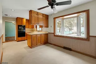 7 Manchester Dr, Hanover Township, NJ 07981 - Photo 11