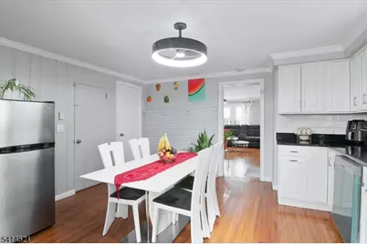 611 Stuyvesant Ave, Irvington, NJ 07111 - Photo 9