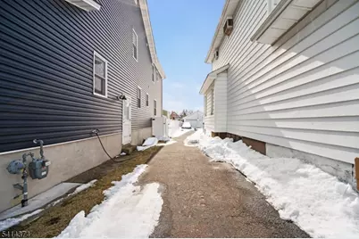 200 Page Ave, Lyndhurst Township, NJ 07071 - Photo 25