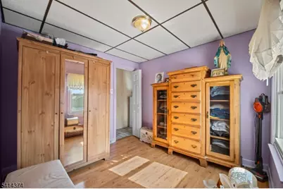 200 Page Ave, Lyndhurst Township, NJ 07071 - Photo 19