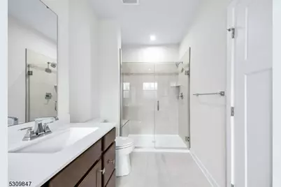 7 Peckwell St, Mount Olive, NJ 07828 - Photo 17