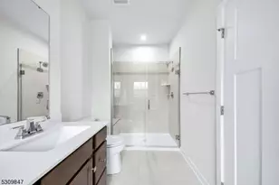 7 Peckwell St, Mount Olive, NJ 07828 - Photo 17