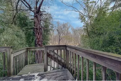 74 Camp Ln, Fairfield, NJ 07004 - Photo 15