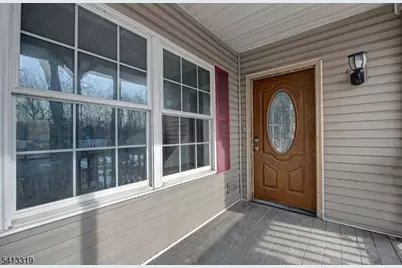 74 Camp Ln, Fairfield, NJ 07004 - Photo 3