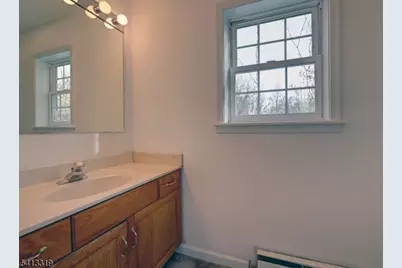 74 Camp Ln, Fairfield, NJ 07004 - Photo 17