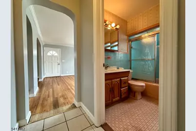 230 Macdonald Dr, Wayne, NJ 07470 - Photo 11