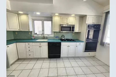 345 Sanford Ave, Hillside, NJ 07205 - Photo 7