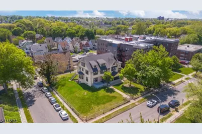 146 S Munn Ave, East Orange, NJ 07018 - Photo 23
