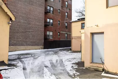 146 S Munn Ave, East Orange, NJ 07018 - Photo 3