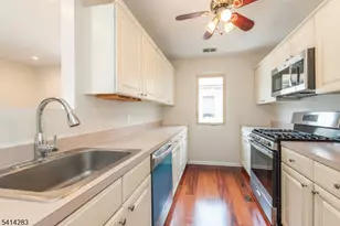 140 Sunrise Dr, Hanover Township, NJ 07981 - Photo 3