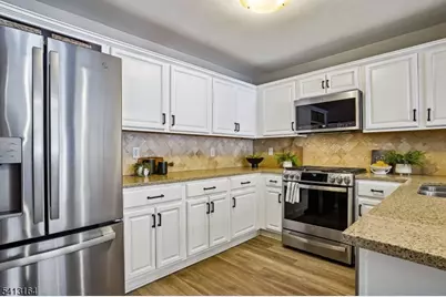 6 Mews Ln, South Orange, NJ 07079 - Photo 9