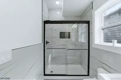 44 Milford Ave, Newark, NJ 07108 - Photo 37