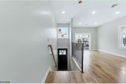 44 Milford Ave, Newark, NJ 07108 - Photo 5