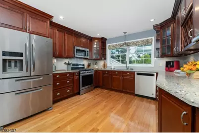 25 Fawn Dr, Raritan Township, NJ 08822 - Photo 7