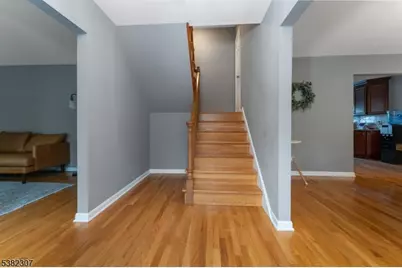 25 Fawn Dr, Raritan Township, NJ 08822 - Photo 11