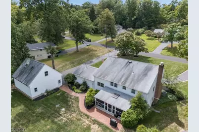 25 Fawn Dr, Raritan Township, NJ 08822 - Photo 35