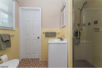 25 Fawn Dr, Raritan Township, NJ 08822 - Photo 21