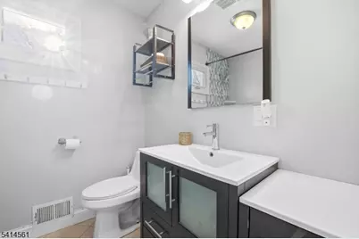 8 Donato Drive, Cedar Grove, NJ 07009 - Photo 11