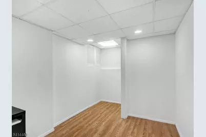 352A N Oraton Pkwy, East Orange, NJ 07017 - Photo 15