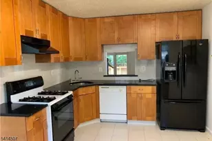 24 Albury Way, North Brunswick Township, NJ 08902 - Photo 3