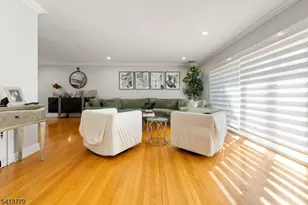 1070 Cumbermeade Rd, Fort Lee, NJ 07024 - Photo 15