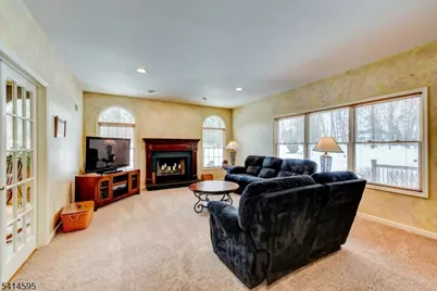 19 Woodshire Ter, Montville Township, NJ 07082 - Photo 17