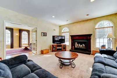 19 Woodshire Ter, Montville Township, NJ 07082 - Photo 19