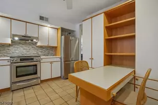 10C Heritage Dr, Chatham Township, NJ 07928 - Photo 17