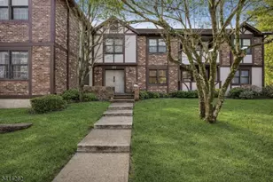 10C Heritage Dr, Chatham Township, NJ 07928 - Photo 1