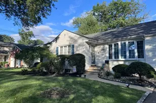 14 Sandy Hill Rd, Westfield, NJ 07090 - Photo 1