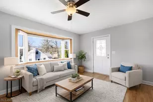 83 Chestnut Hill Dr W, Denville, NJ 07834 - Photo 3