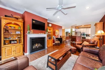 7 Graphite Dr, Woodland Park, NJ 07424 - Photo 15