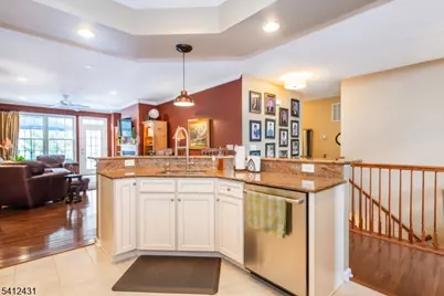 7 Graphite Dr, Woodland Park, NJ 07424 - Photo 17