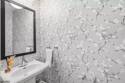 24 Aspen Dr, Cedar Grove Twp., NJ 07009 - Photo 23