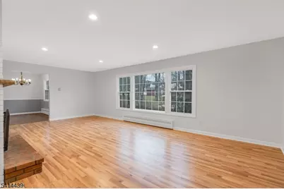 1 Crest Dr, Bernards Township, NJ 07920 - Photo 5