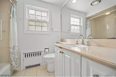 239 Washington St, Berkeley Heights Township, NJ 07922 - Photo 17