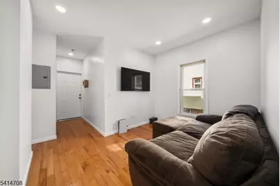 31 Park Ave, Dumont, NJ 07628 - Photo 3