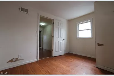 273 S 18th St, Newark, NJ 07103 - Photo 15