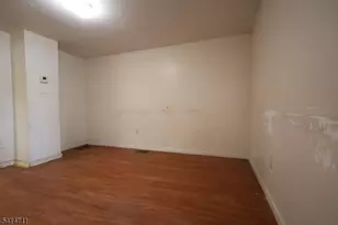 273 S 18th St, Newark, NJ 07103 - Photo 5