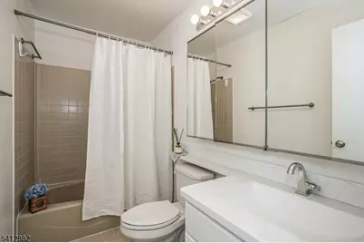 15H Kensington Rd, Chatham Township, NJ 07928 - Photo 13